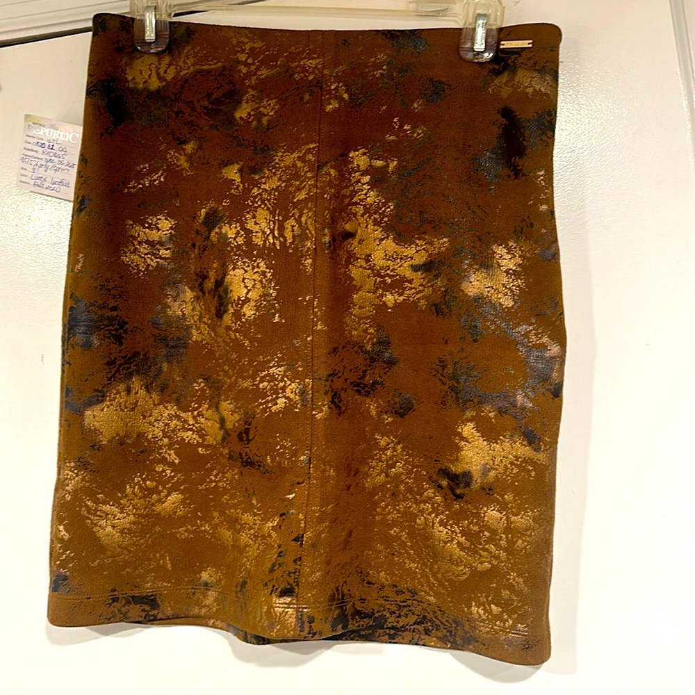 Tahari Skirt New Sample